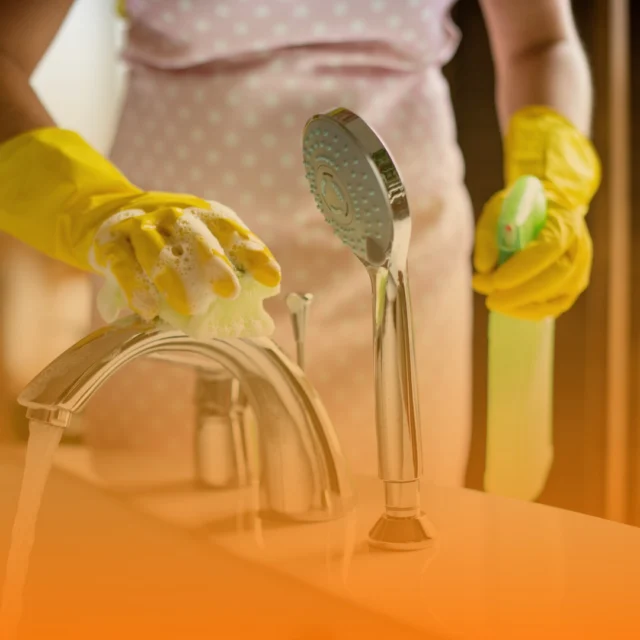 Börja helgen på rätt sätt med ett skinande rent hem ✨ Låt oss ta hand om din städning hemma - professionellt, noggrant och självklart med trygg garanti och försäkring ✅

Vill du boka hemstäd i Malmö? Kontakta oss 👉 mollersstad.se eller ring 040-29 50 14 📲